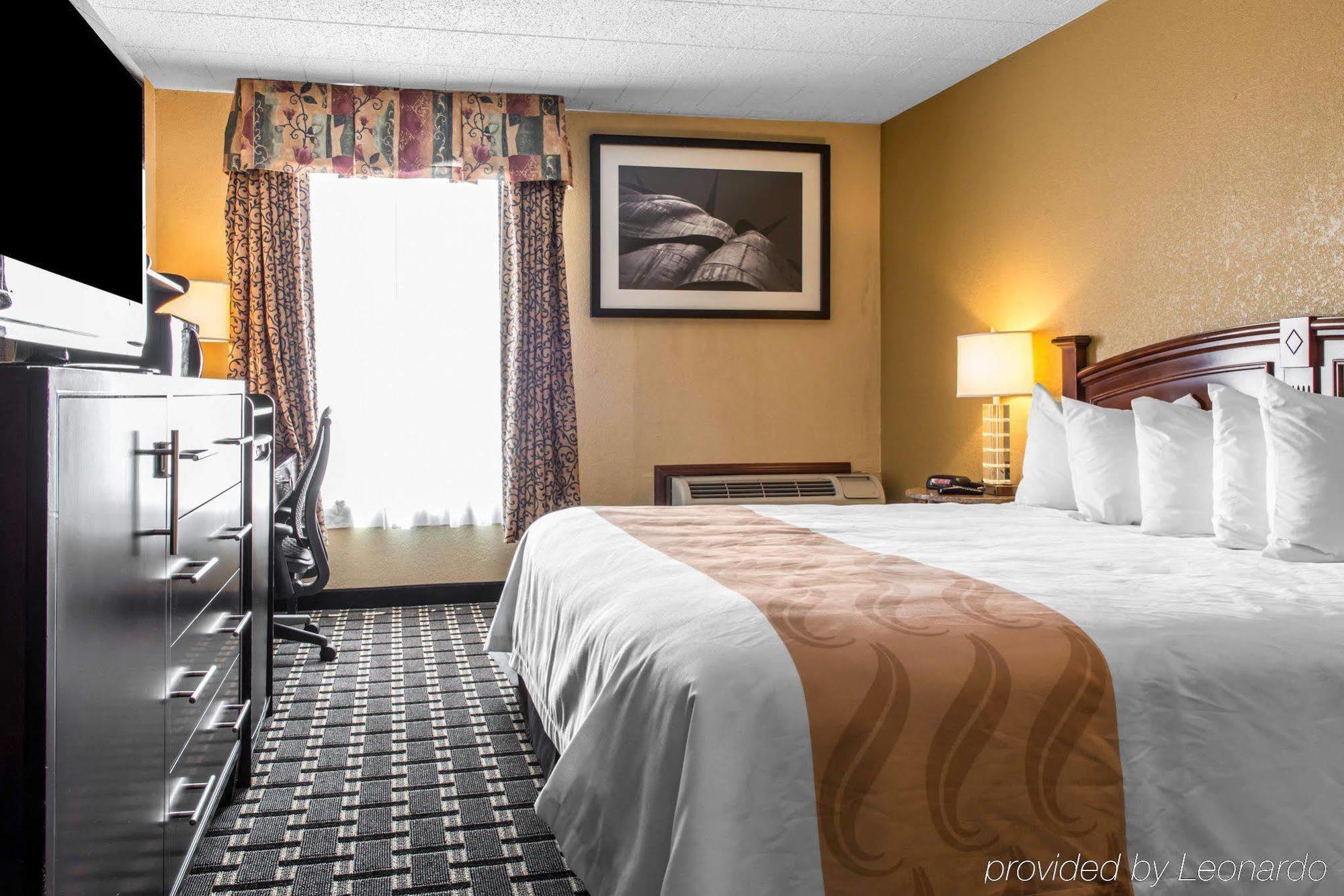 Quality Inn New Kensington Esterno foto
