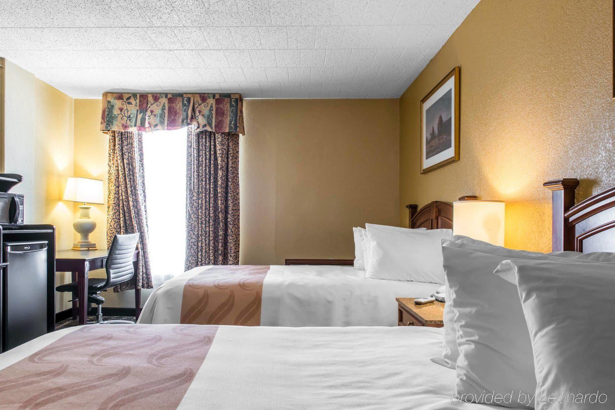 Quality Inn New Kensington Esterno foto
