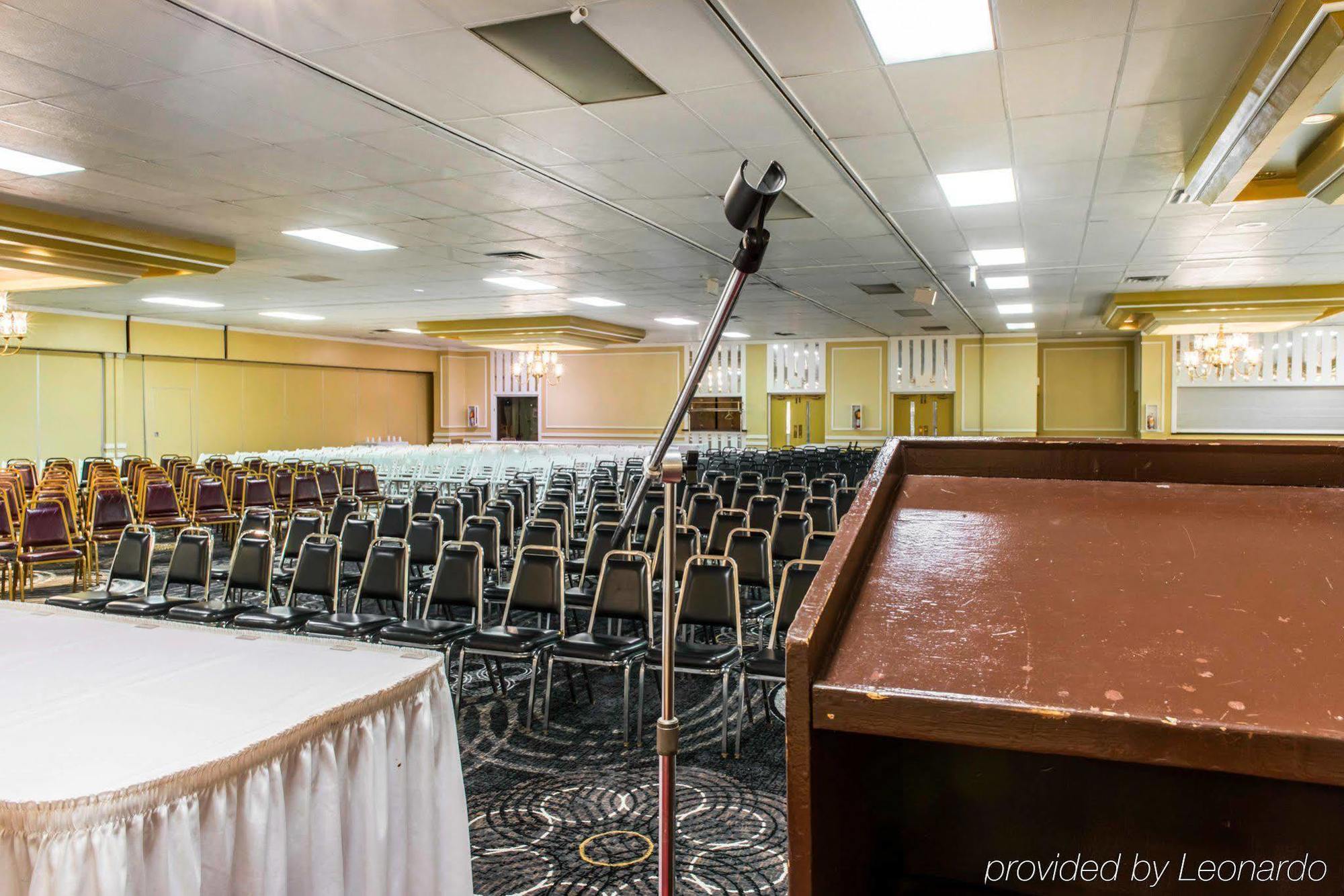Quality Inn New Kensington Esterno foto