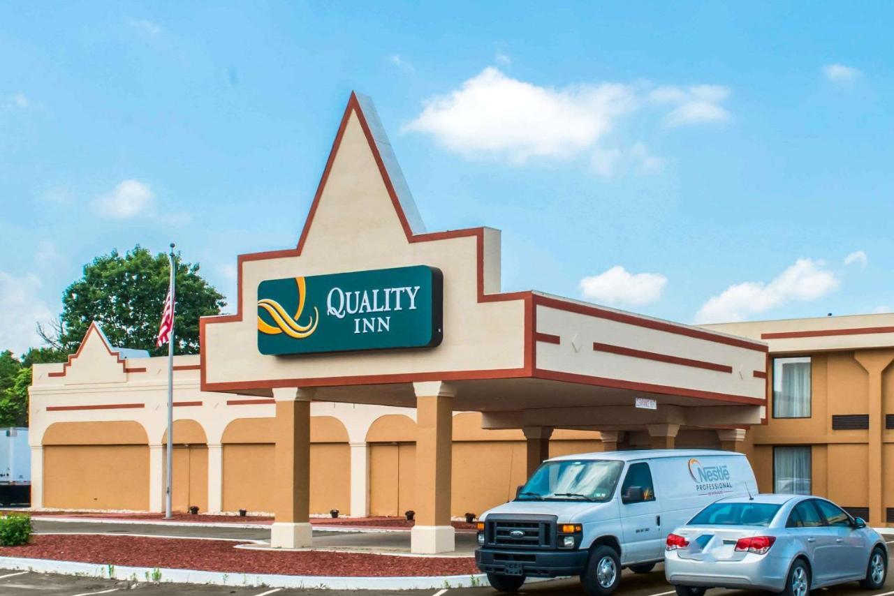 Quality Inn New Kensington Esterno foto